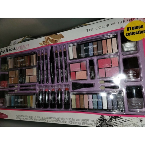 Ultimate Huge 87pc Fashion Palace Makeup Gift Set Kit NIB NRFB - Picture 1 of 3